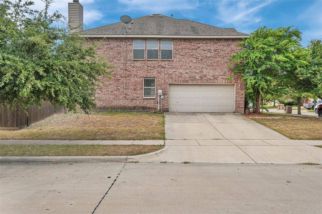 Saginaw, TX 76179,960 Sherry Lane