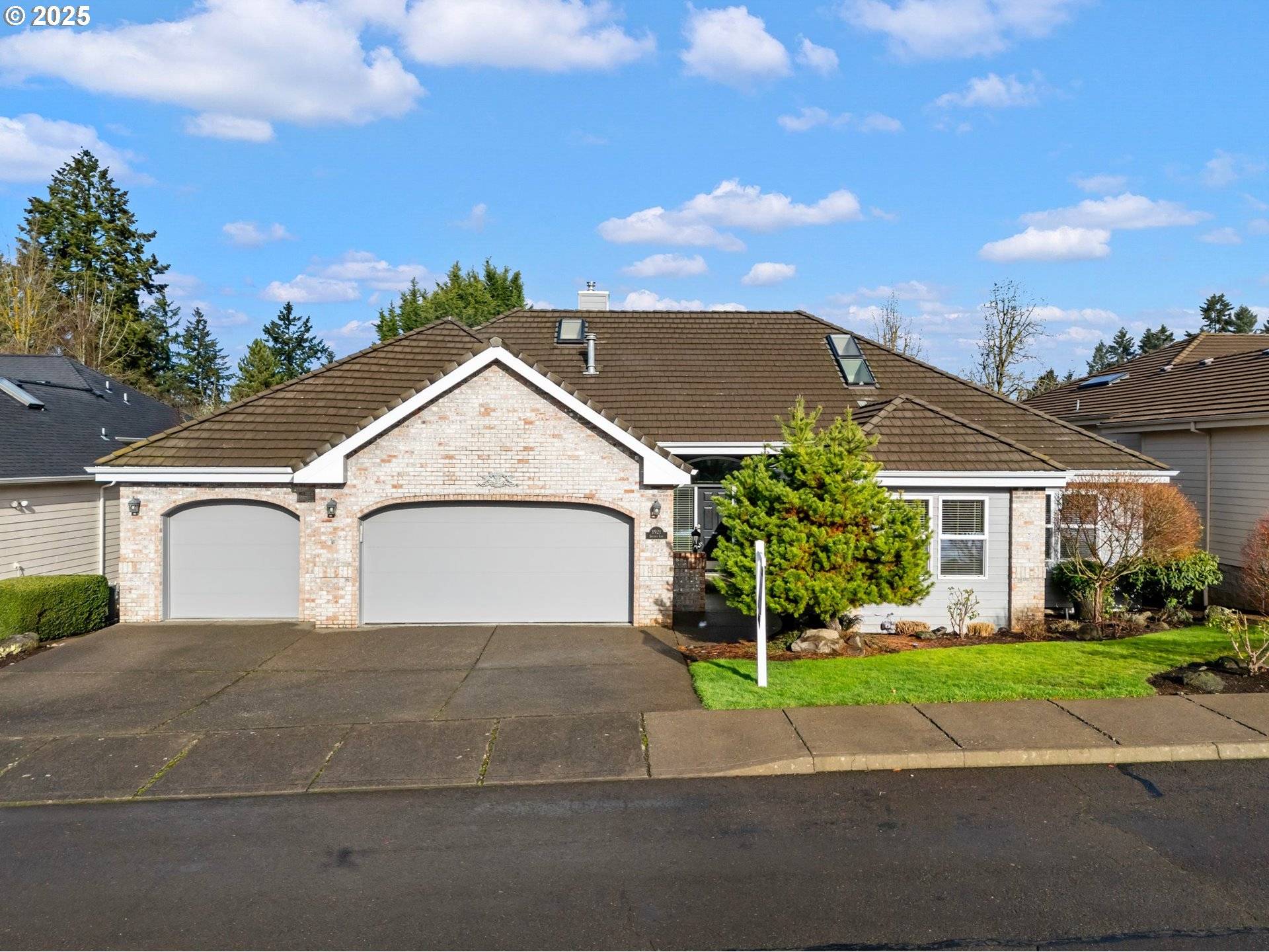 Salem, OR 97306,1921 SPICETREE LN