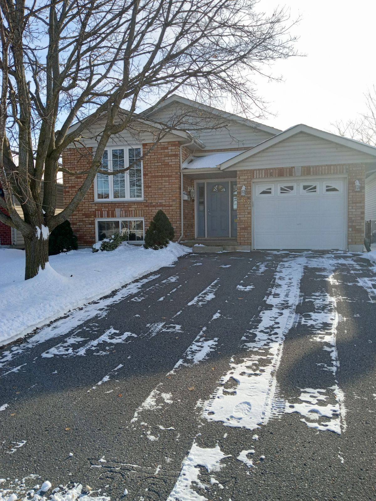 Peterborough, ON K9H 7N6,263 Dainton DR