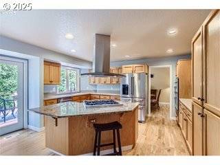 Portland, OR 97224,15093 SW ASHLEY DR