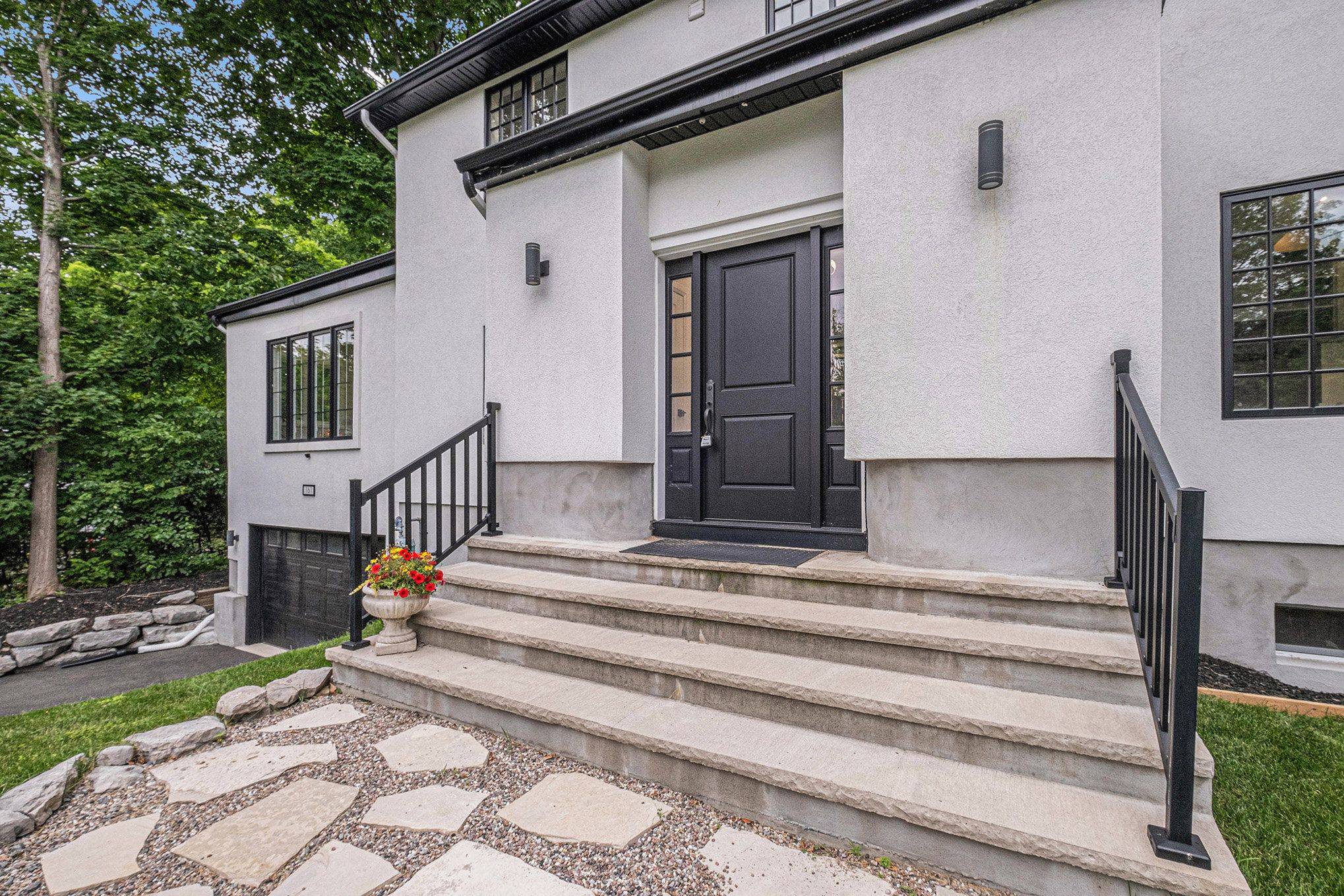 Rockcliffe Park, ON K1M 1G4,161 Maple LN