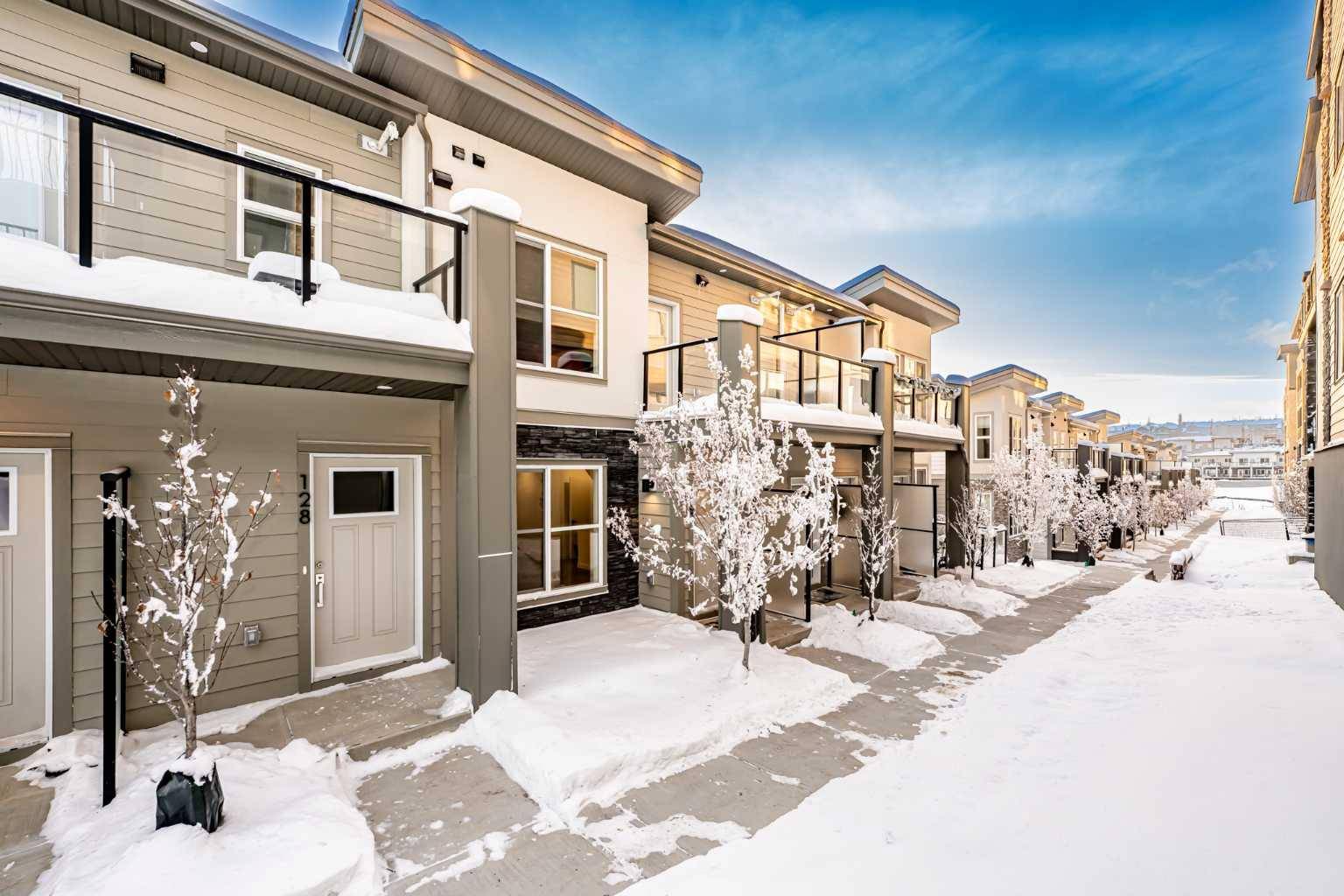 Calgary, AB T3H6H5,2117 81 ST SW #130