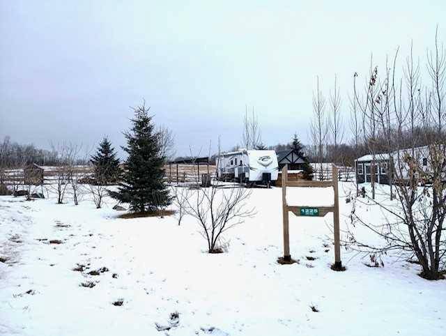 Lac Des Iles, SK S0M1A0,1225 Oak AVE