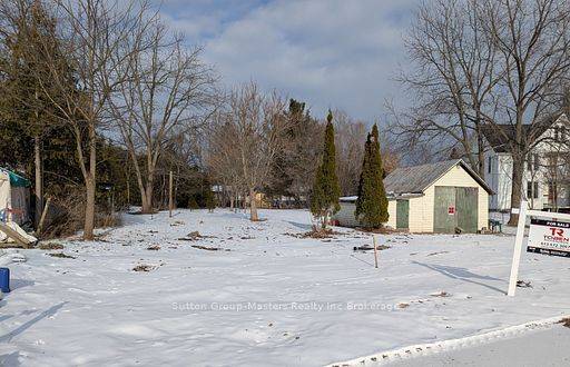 Leeds & The Thousand Islands, ON K0E 1L0,20 GRAND TRUNK AVE