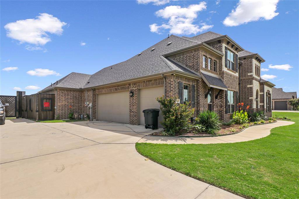 Waxahachie, TX 75167,8420 Palmer Lane