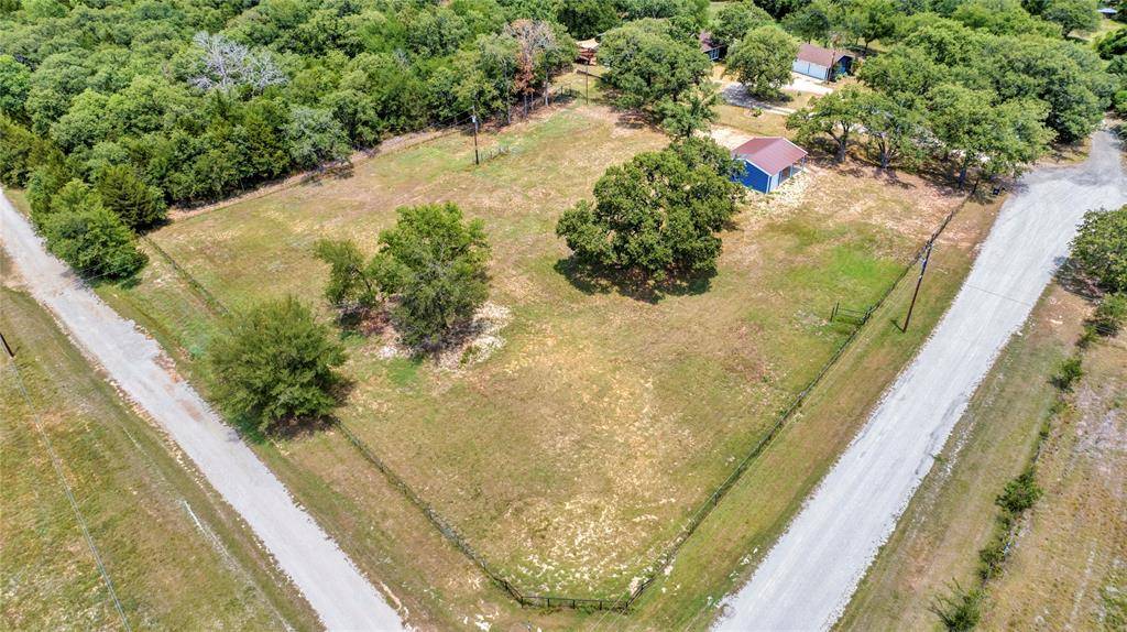 Gainesville, TX 76240,717 Woodbine Estates Road