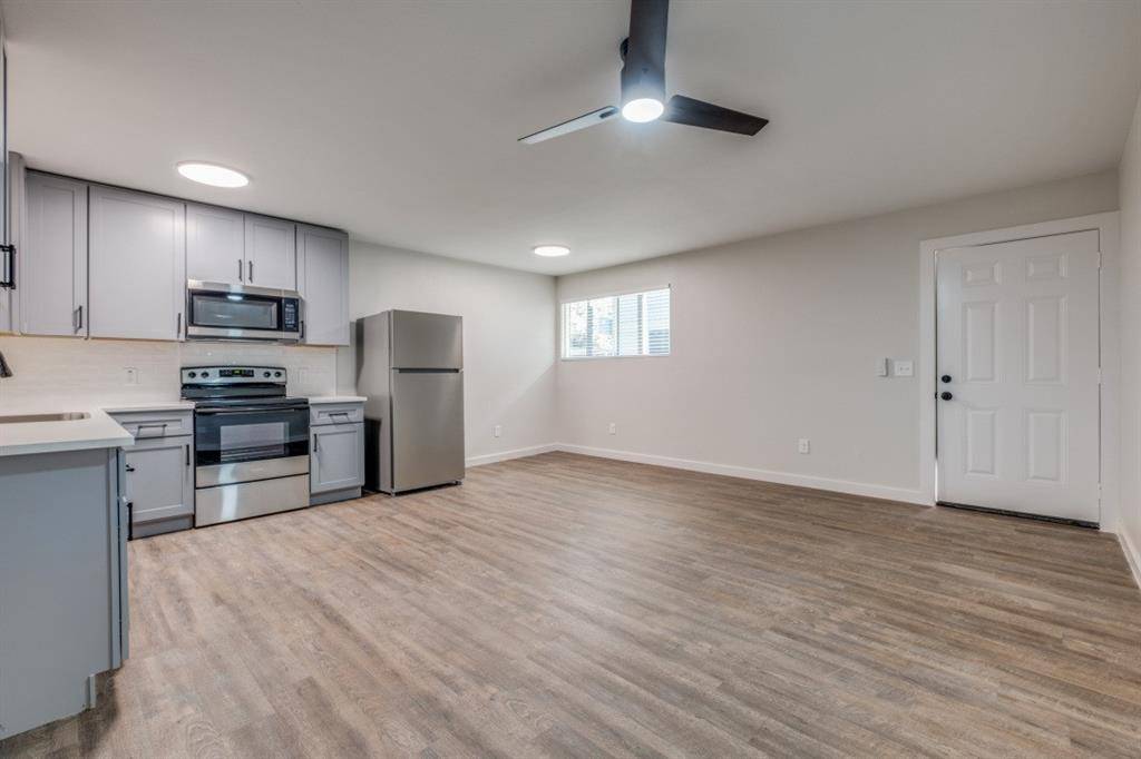 Dallas, TX 75214,5909 Gaston Avenue #106