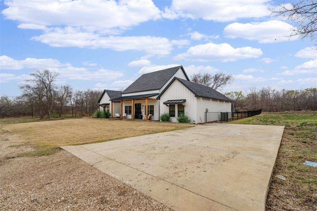 Whitney, TX 76692,107 Private Road 226