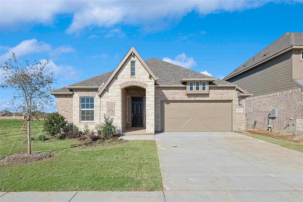 Fort Worth, TX 76036,4952 Water Lily Lane