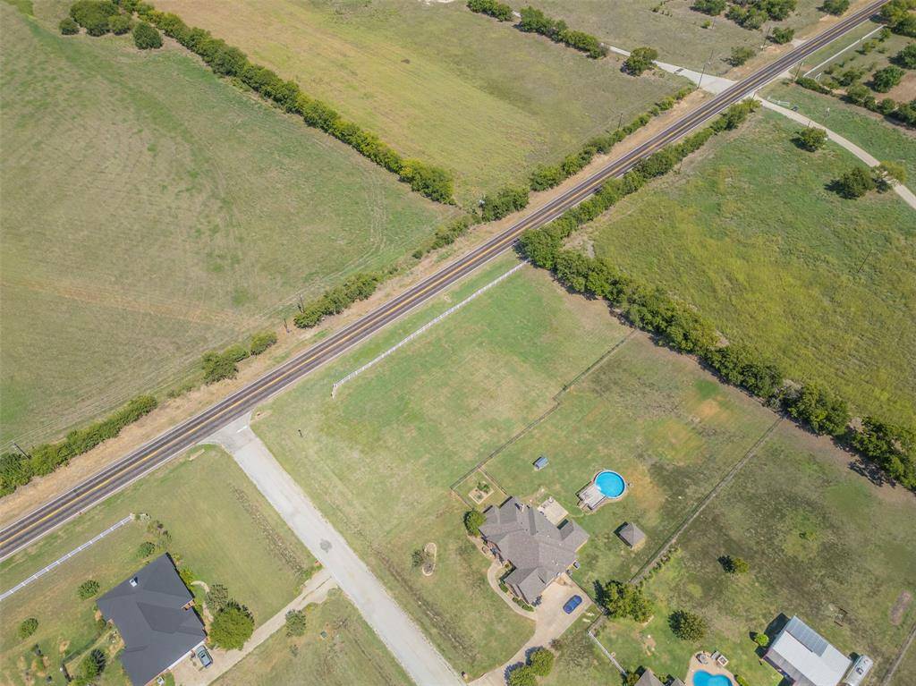 Rhome, TX 76078,111 Saddlebrook Court