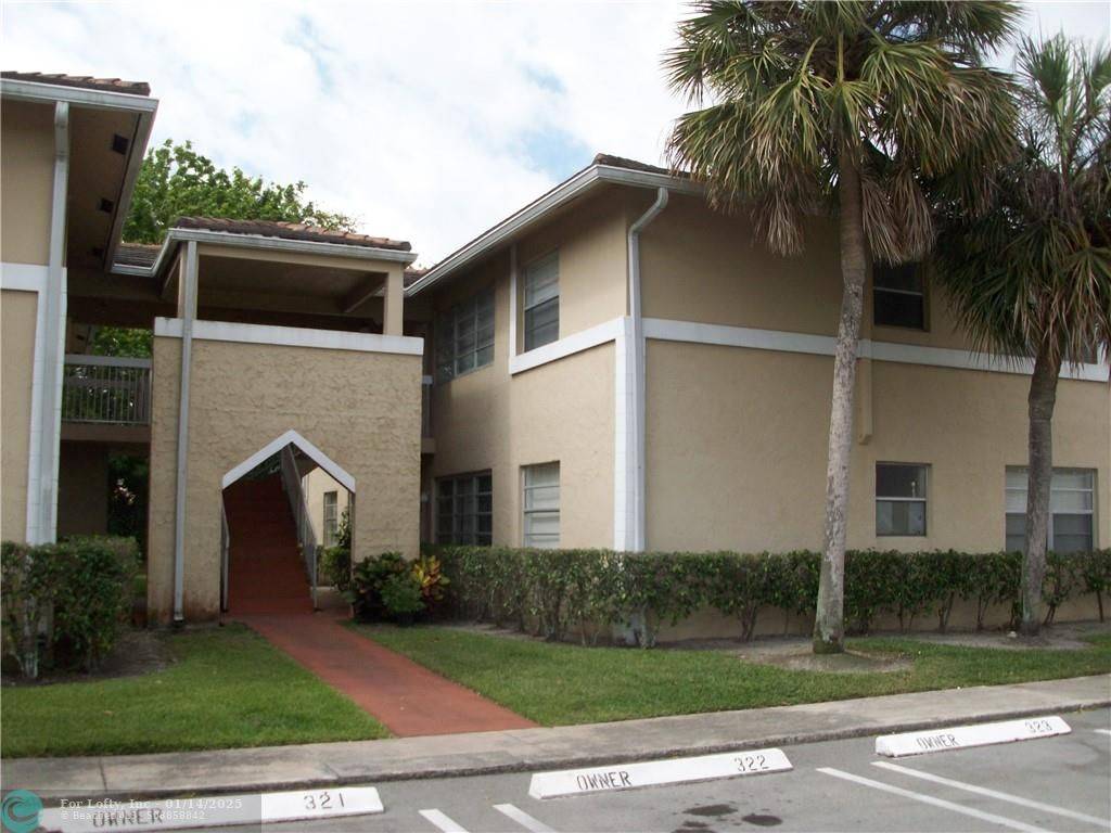 Coral Springs, FL 33071,9976 TWIN LAKES DR  #35-E