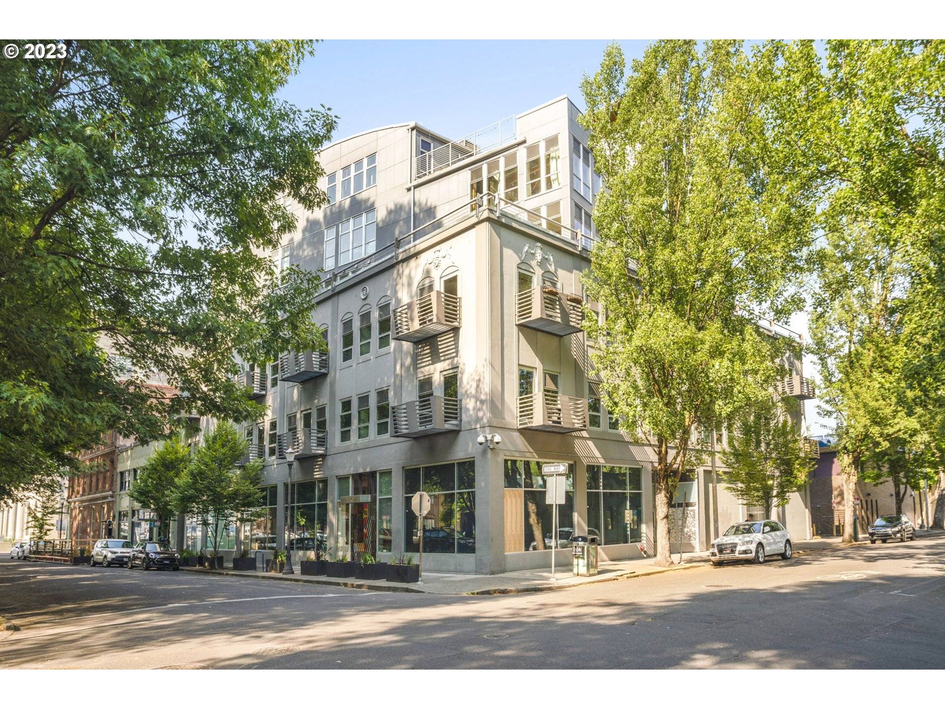 Portland, OR 97209,725 NW FLANDERS ST #205