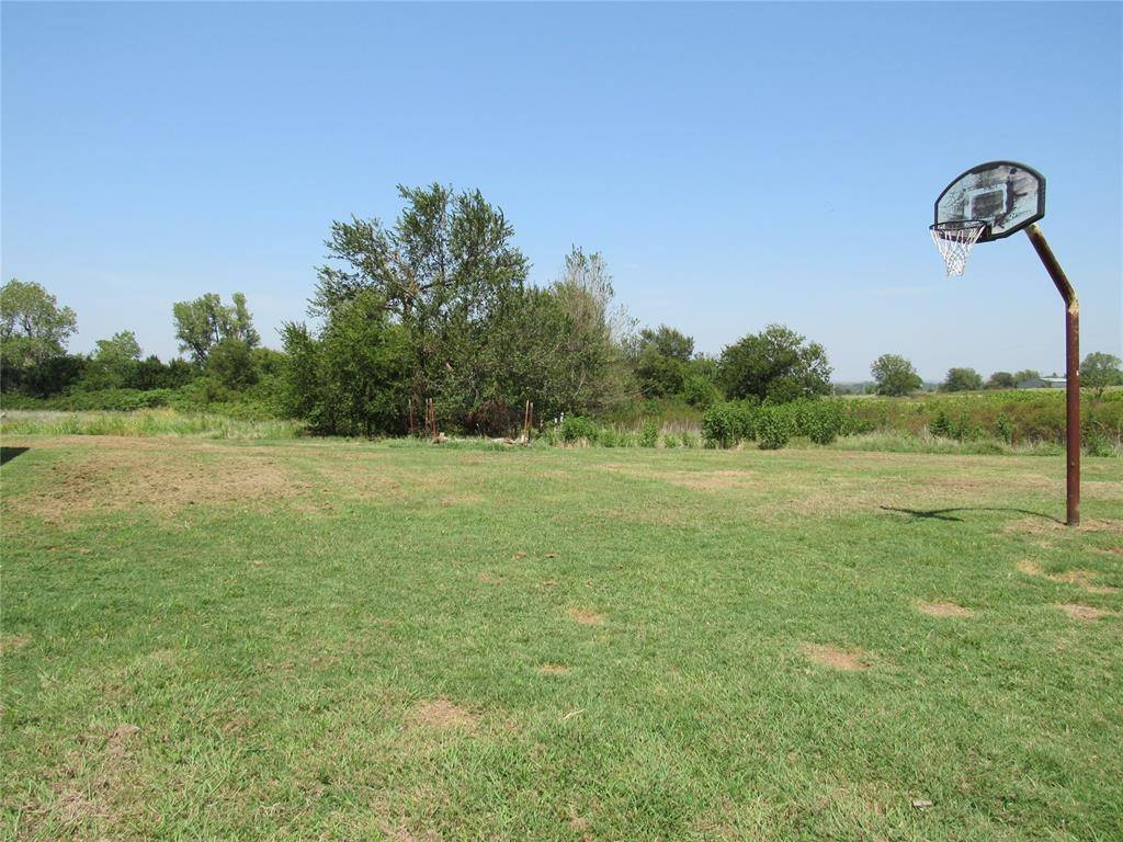 Lindsay, OK 73052,19551 E County Road 1500