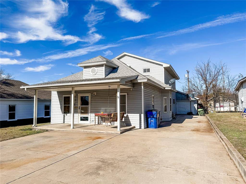 El Reno, OK 73036,808 W London Street