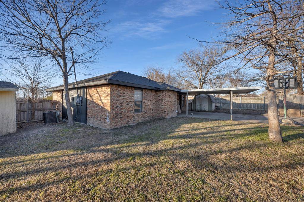 Waxahachie, TX 75165,900 N Grand Avenue