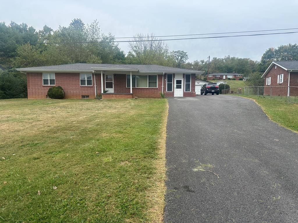 Cedar Bluff, VA 24609,4127 Steeelsburg Hwy