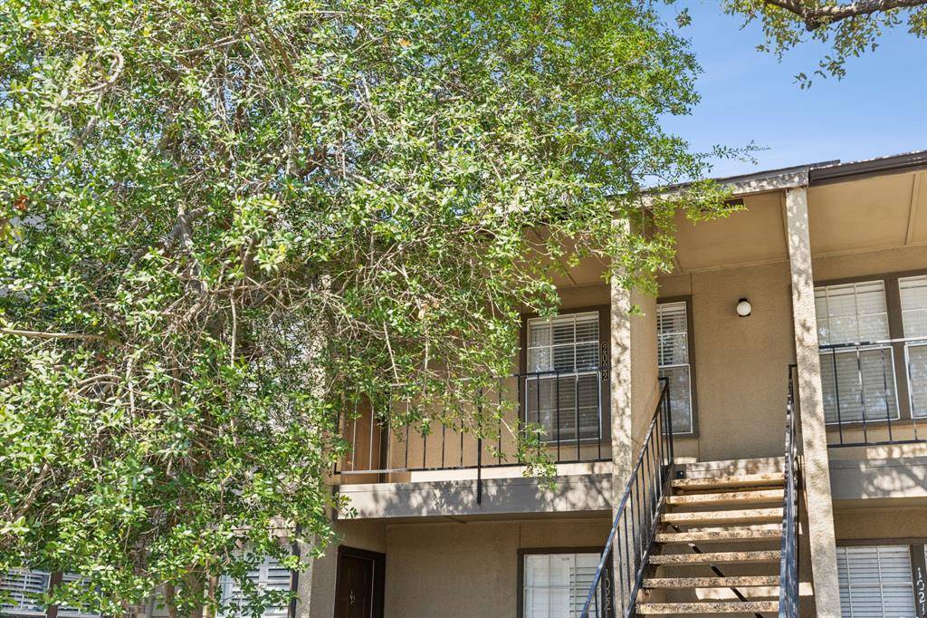 Dallas, TX 75248,5300 Keller Springs Road #2022