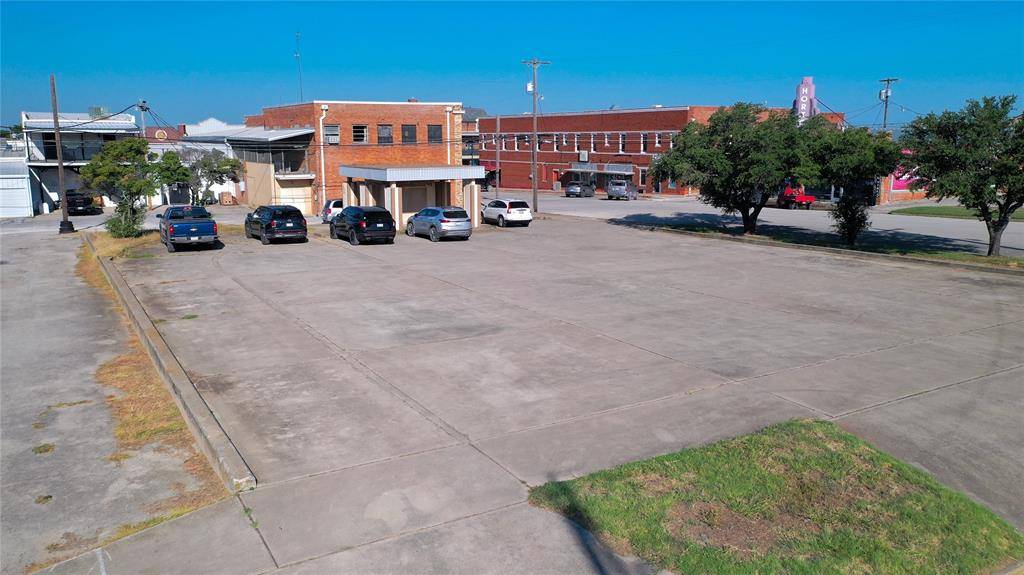 Nocona, TX 76255,220 Clay