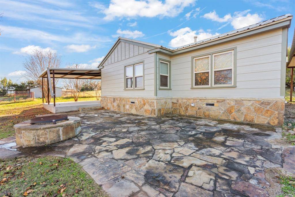 Granbury, TX 76048,1051 County Road 323