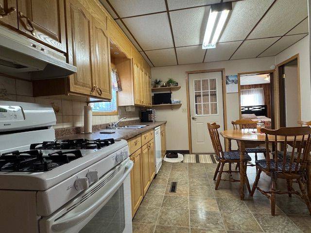 Iroquois Falls, ON P0K 1G0,619 D'Iberville AVE