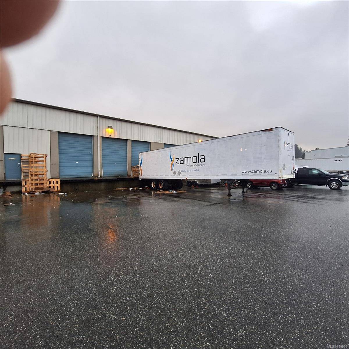Nanaimo, BC V9T 6A6,4376 Boban Dr #6A & 7A