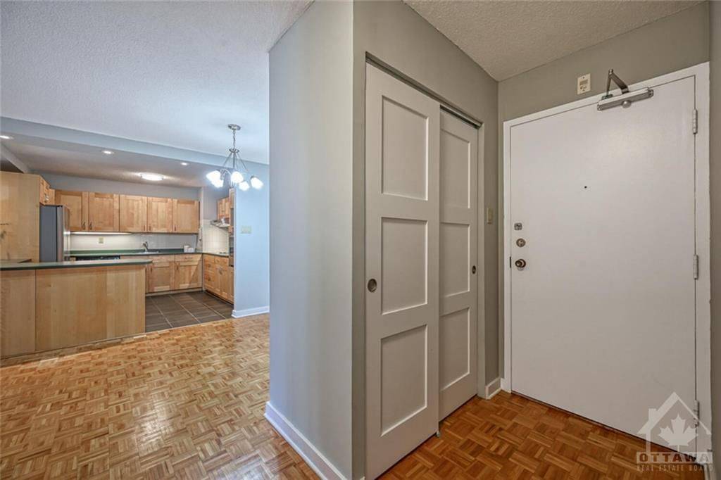 Ottawa, ON K1V 8W6,2951 RIVERSIDE DR #308