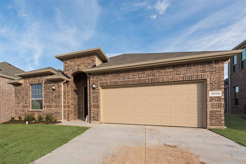 Fort Worth, TX 76179,9508 Capehart Road