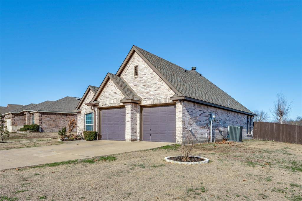 Princeton, TX 75407,301 Crosscreek Drive