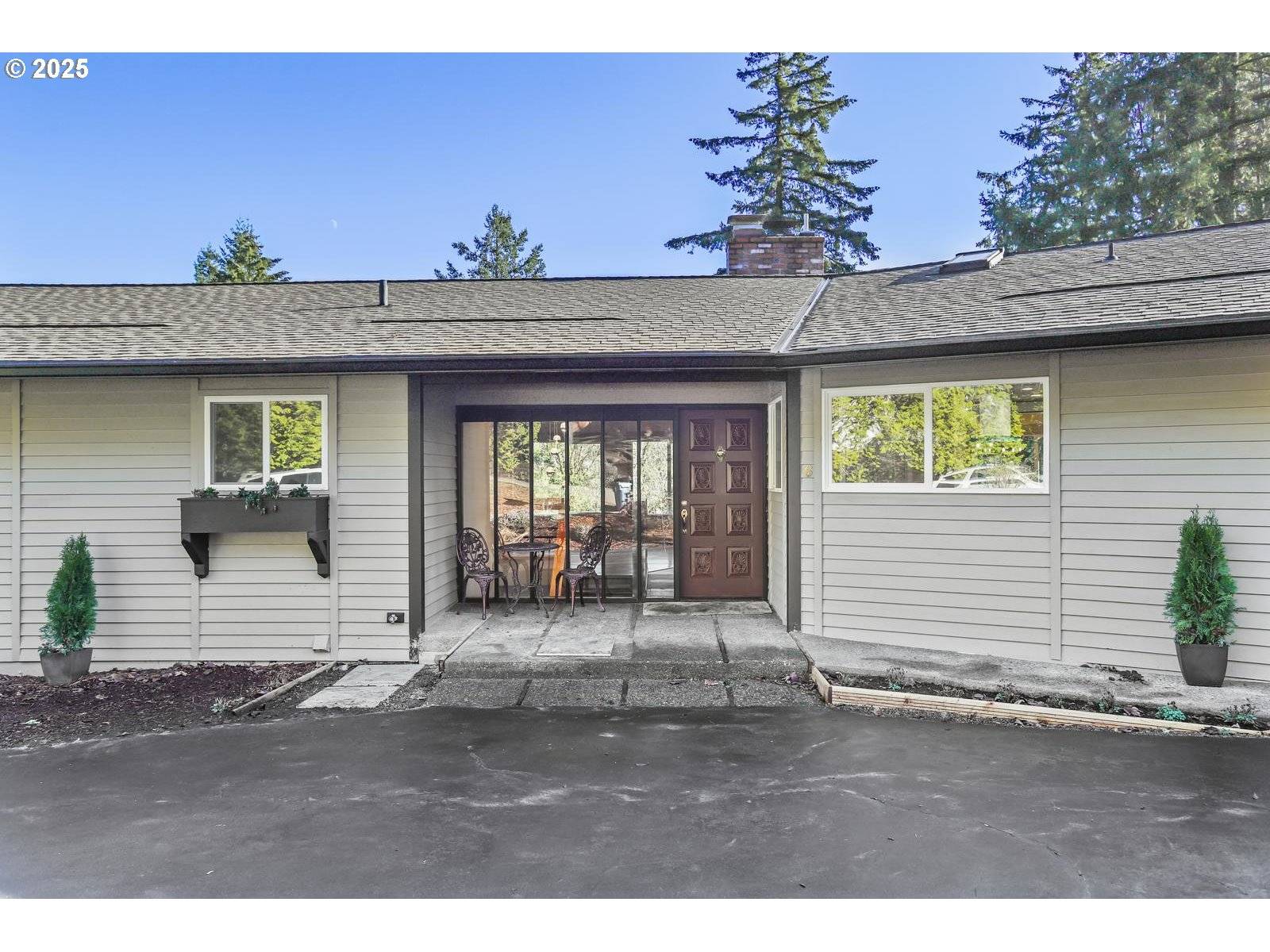 Lake Oswego, OR 97035,6 FALSTAFF ST