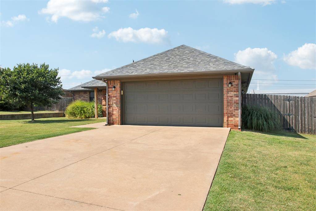 Chickasha, OK 73018,2908 Lacey Drive