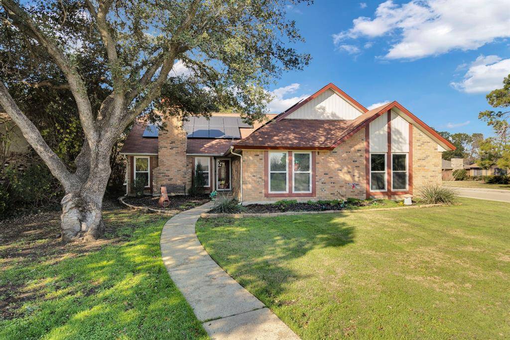 Lewisville, TX 75077,668 Red River Drive