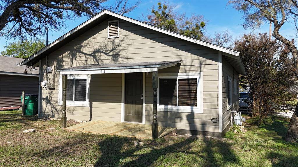 Stephenville, TX 76401,611 E Clifton Street