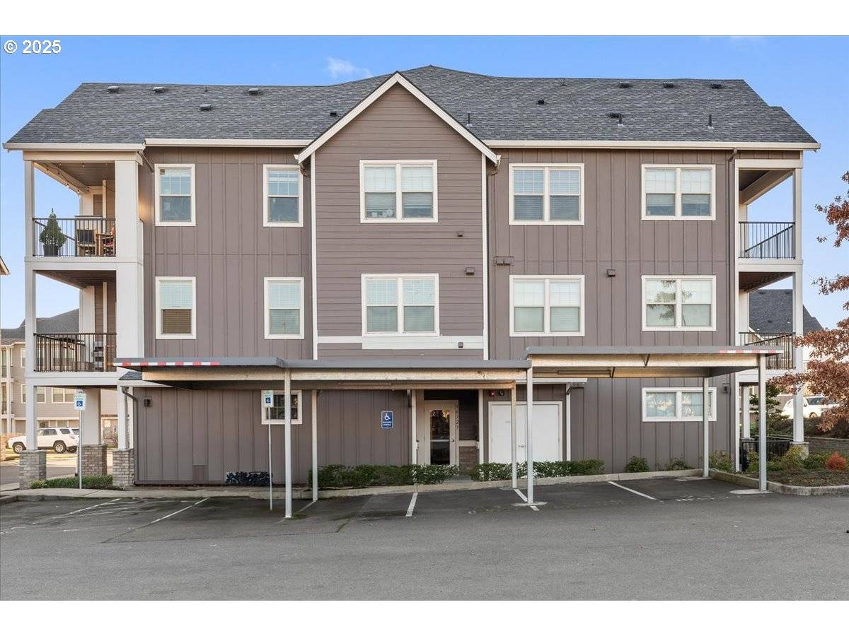 Portland, OR 97229,16323 NW CHADWICK WAY #104