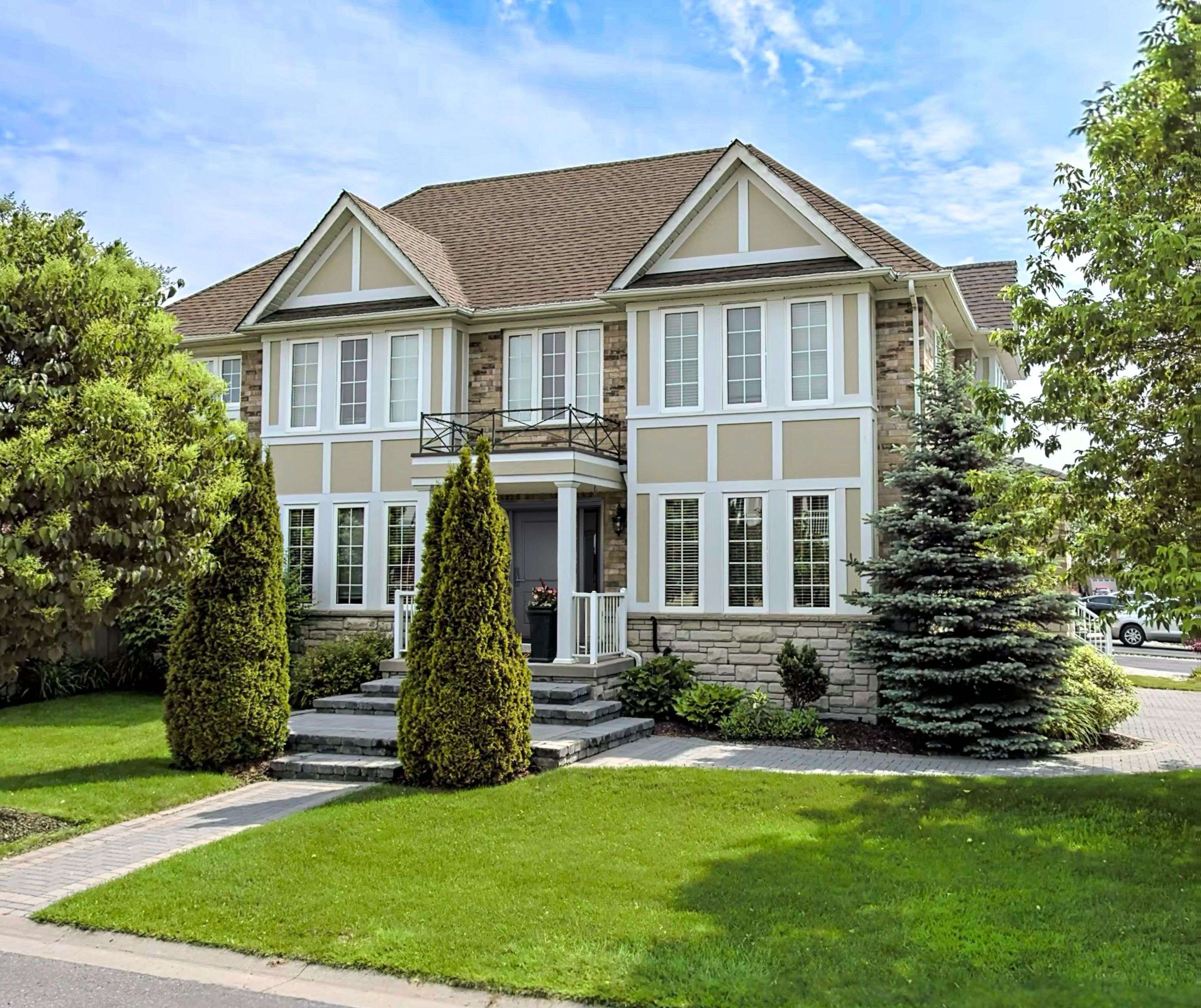 Whitby, ON L1R 3M6,14 Gabrielle CRES