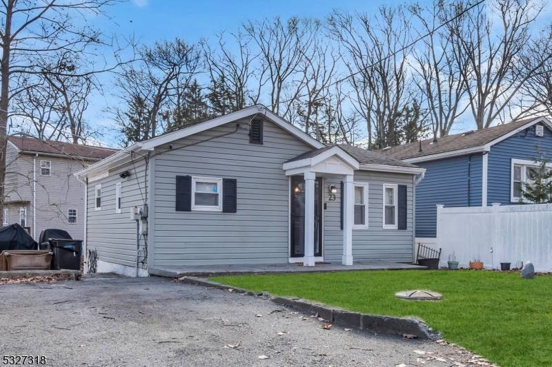 Hopatcong Boro, NJ 07843,23 Bucknell Way