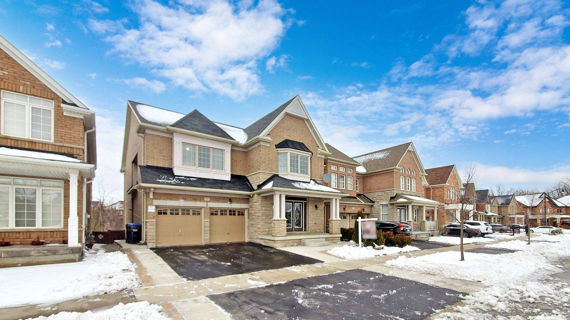 Brampton, ON L6Y 5X2,53 Heatherglen DR