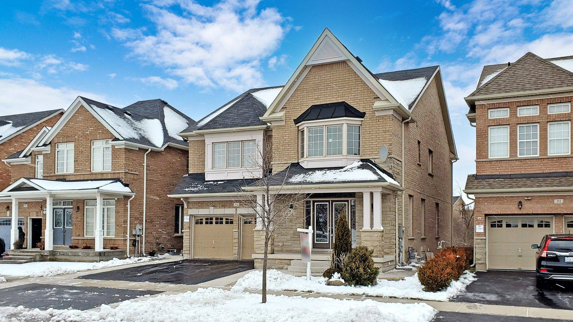 Brampton, ON L6Y 5X2,53 Heatherglen DR