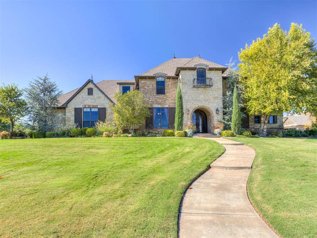 Edmond, OK 73034,6015 Smoky Hill Trail