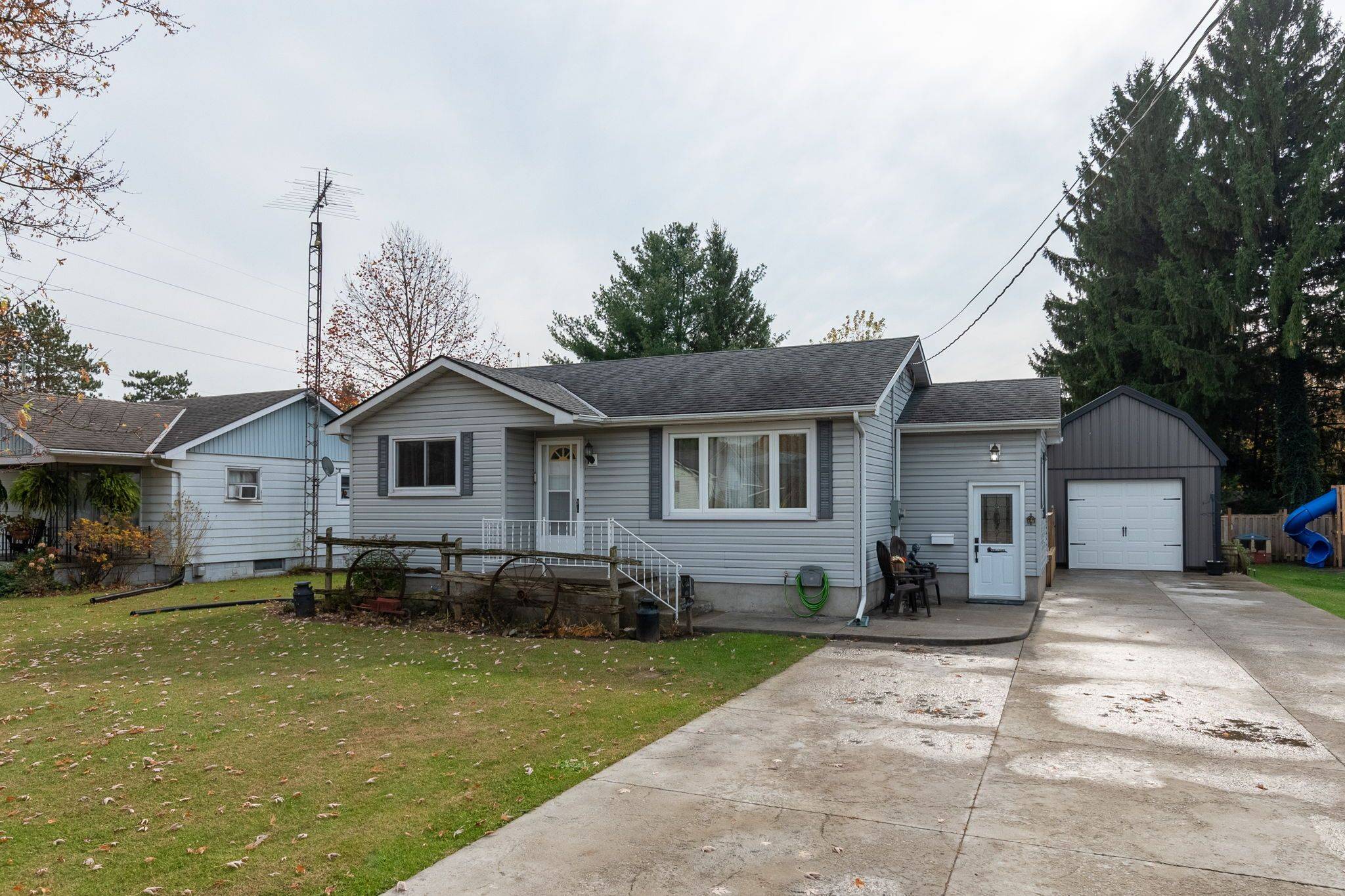 Bayham, ON N0J 1Y0,55867 Third ST