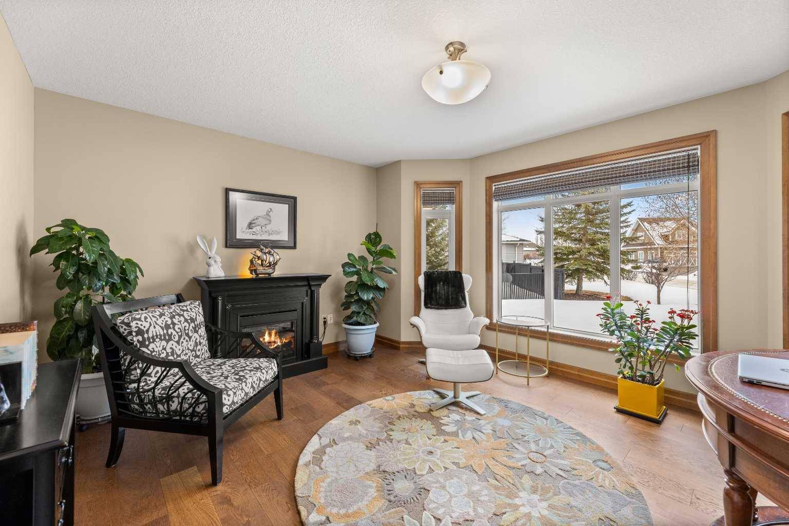 Olds, AB T4H 1Y4,105 Park Meadows PL