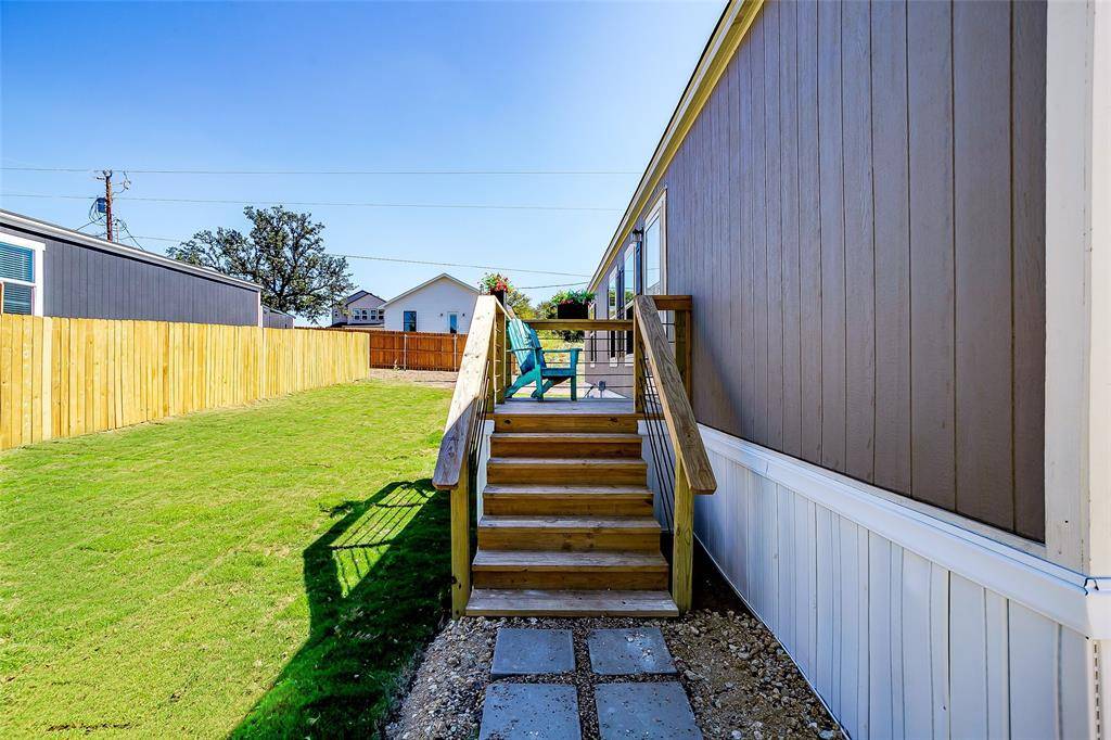 Granbury, TX 76048,5701 Texas Trail