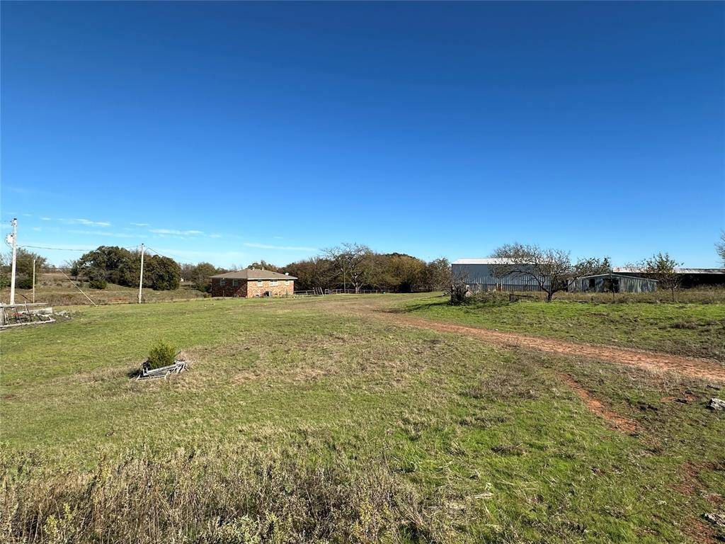 Lindsay, OK 73052,15224 E County Road 1540 Road