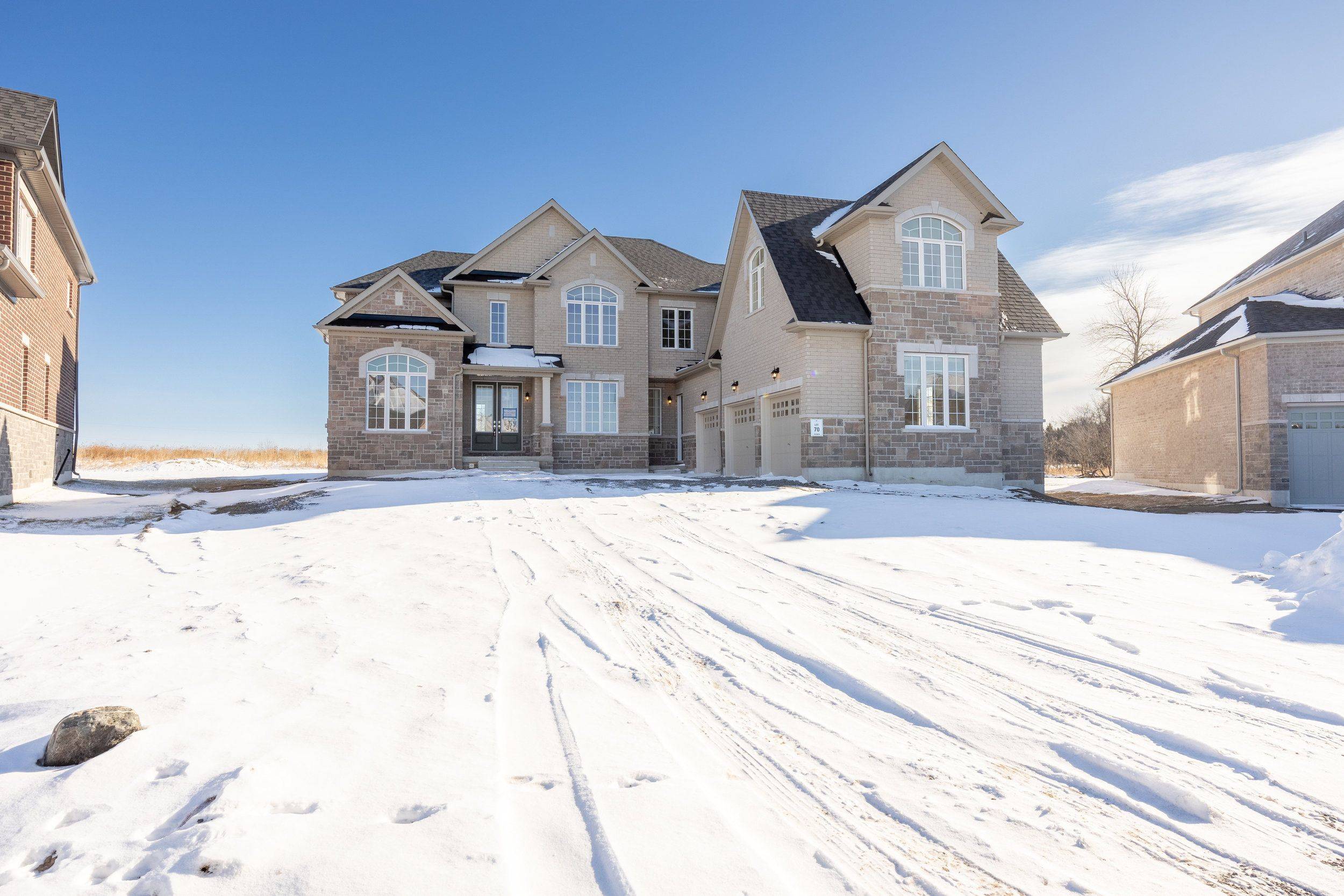 Peterborough, ON K9J 6Y3,96 Golden Meadows DR