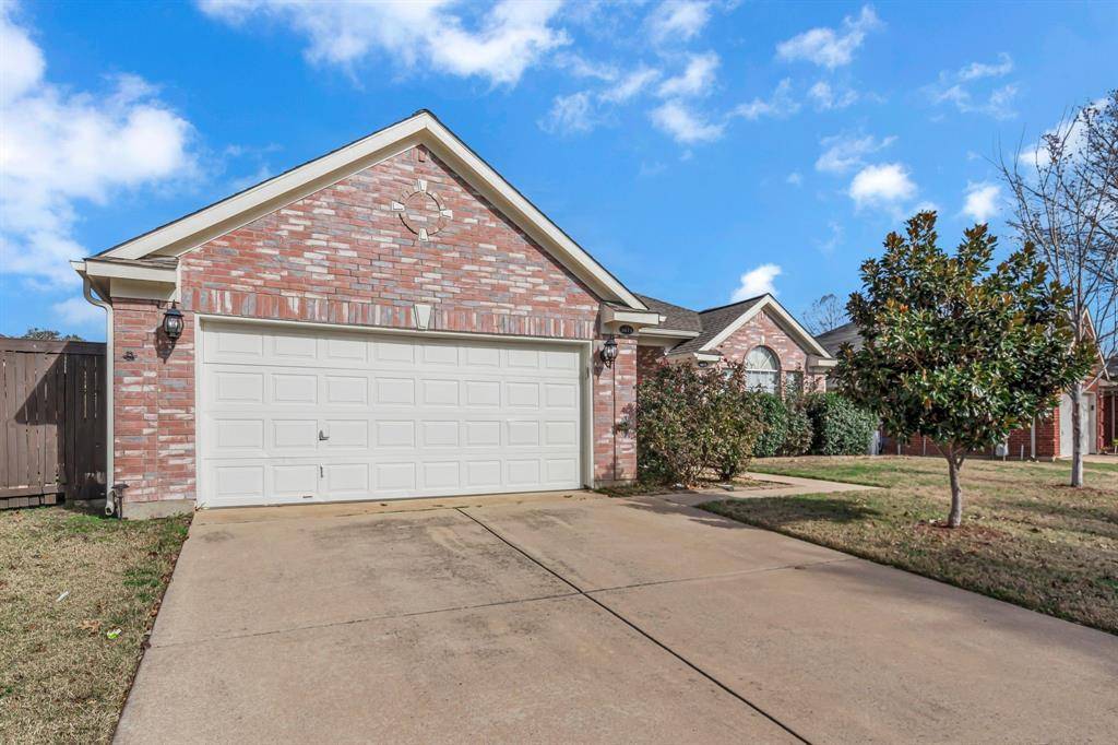 Haltom City, TX 76137,5673 Rockport Lane