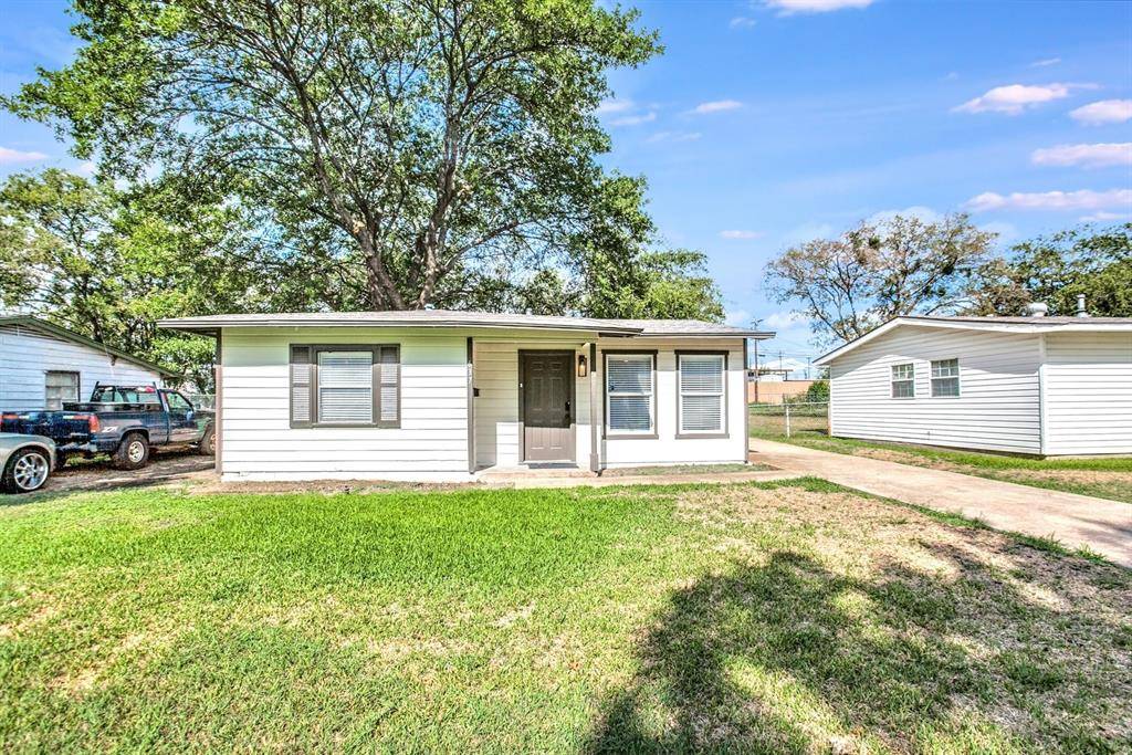 Garland, TX 75040,637 N 4th Street