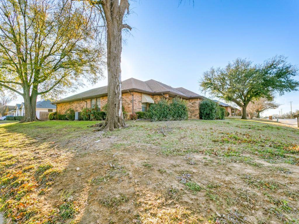 Hurst, TX 76054,1640 Brown Trail