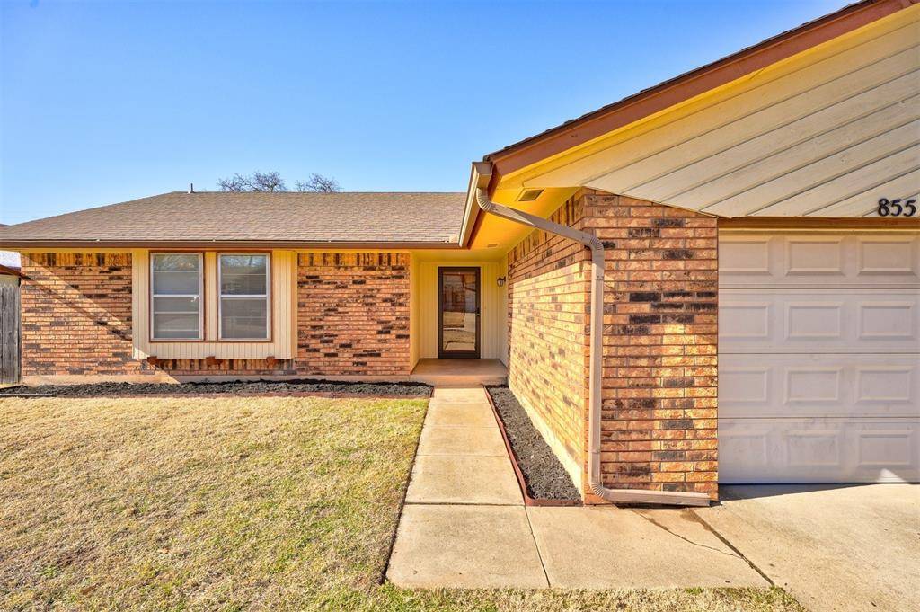 Choctaw, OK 73020,855 Buckwood Drive