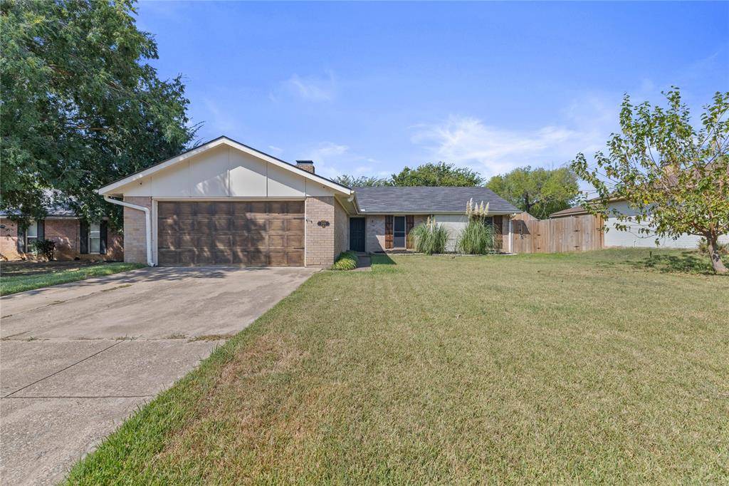 Arlington, TX 76006,2306 Lavon Creek Lane