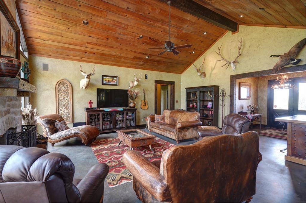 Santo, TX 76472,1084 Beddo Mountain Road