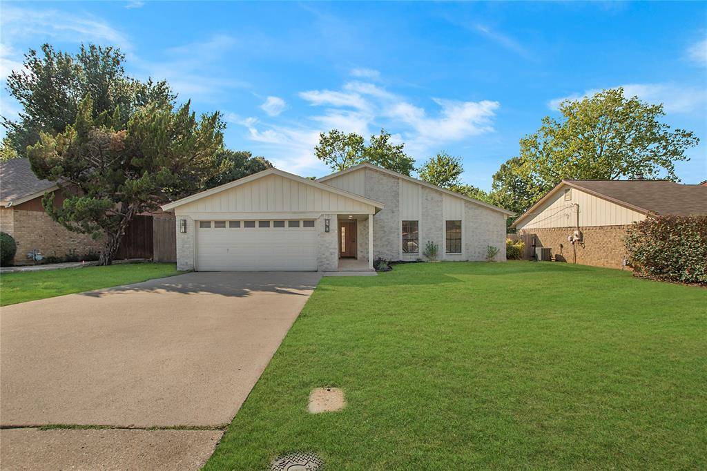 Grapevine, TX 76051,2925 Kimberly Drive